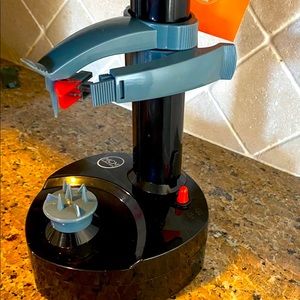 MCM Rapid Vegetable Peeler